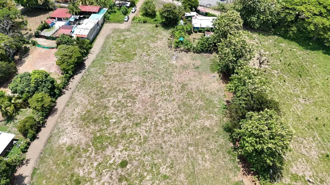 Piscina de la propiedad